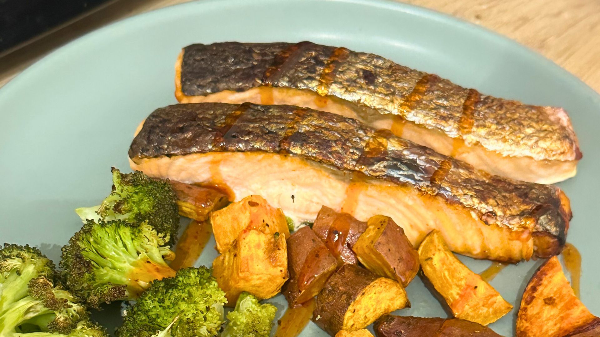 Frieda, salmon, sweet potato